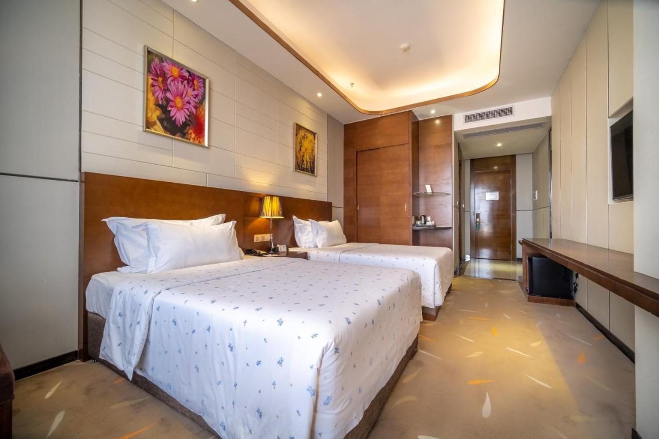 Relteem Hotel Zhongshan  Zewnętrze zdjęcie