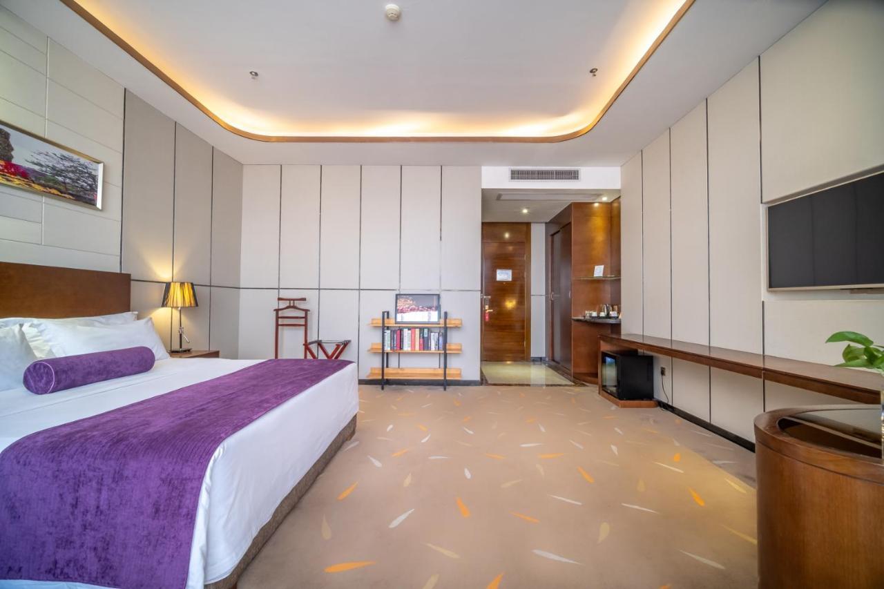 Relteem Hotel Zhongshan  Zewnętrze zdjęcie