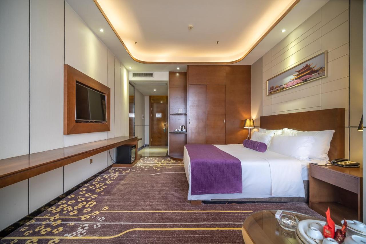 Relteem Hotel Zhongshan  Zewnętrze zdjęcie