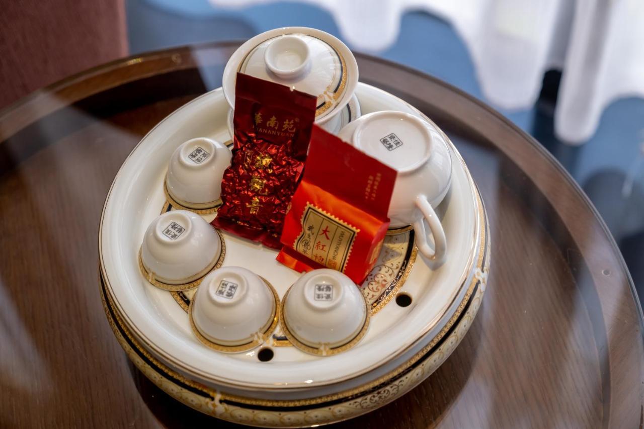 Relteem Hotel Zhongshan  Zewnętrze zdjęcie