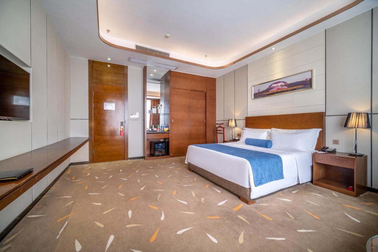 Relteem Hotel Zhongshan  Zewnętrze zdjęcie