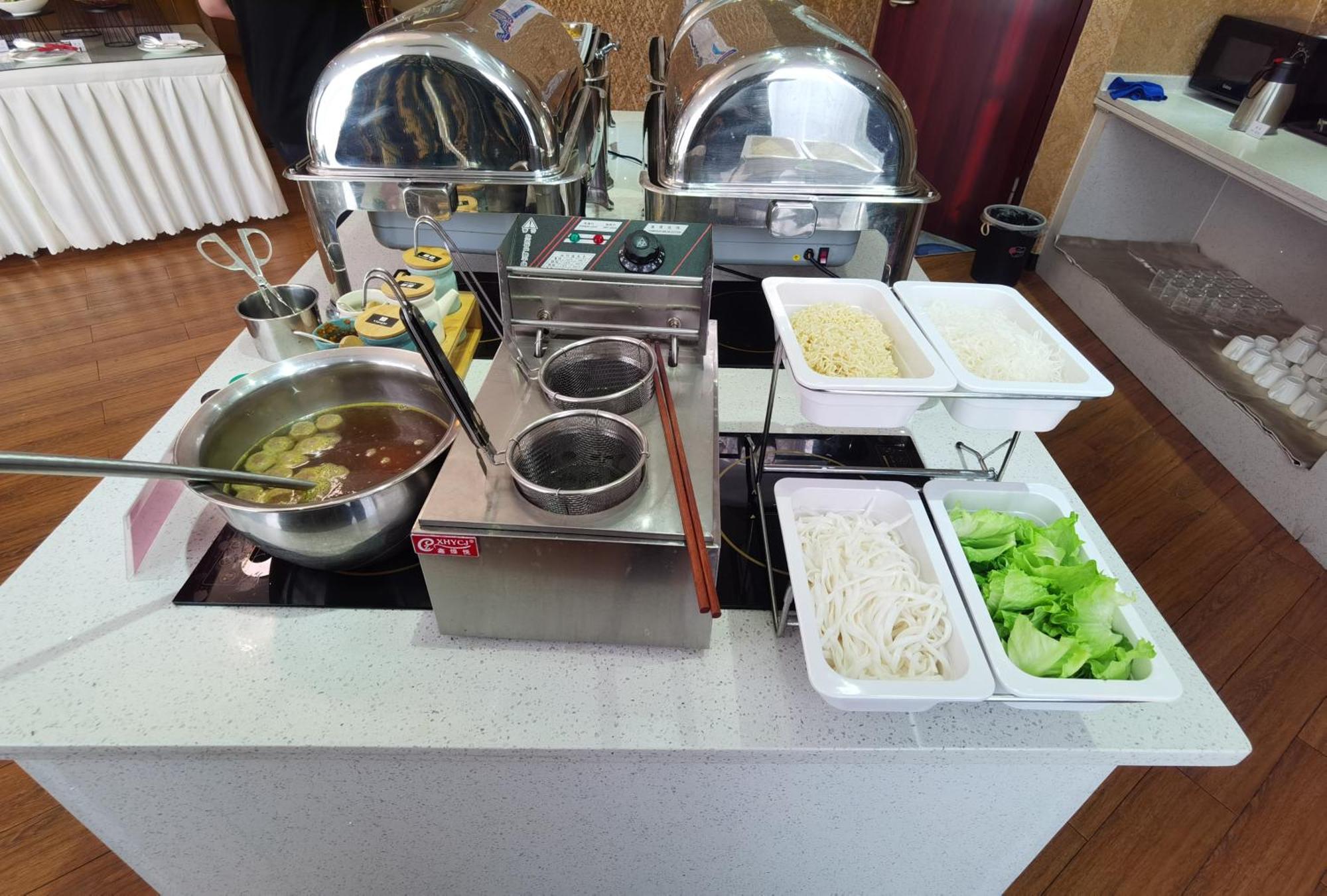 Relteem Hotel Zhongshan  Zewnętrze zdjęcie